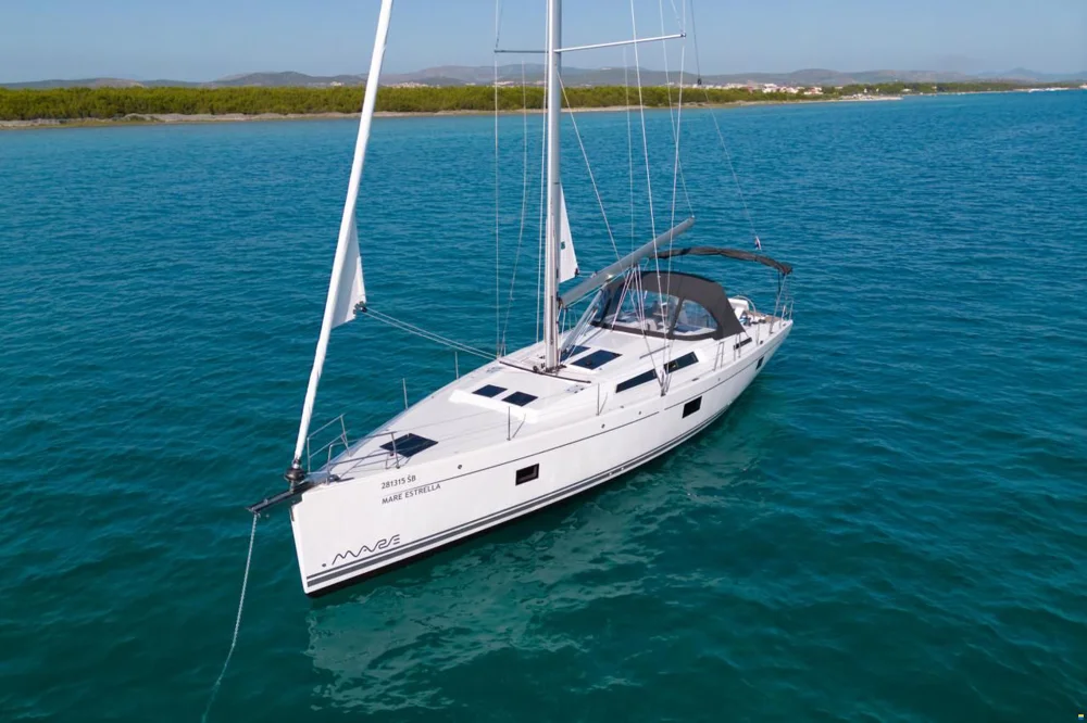 BoatPhoto.coverAlt