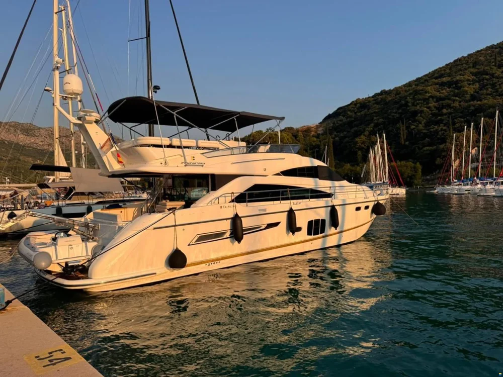 BoatPhoto.coverAlt