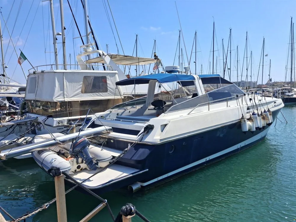 BoatPhoto.coverAlt