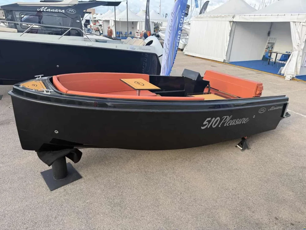 BoatPhoto.coverAlt