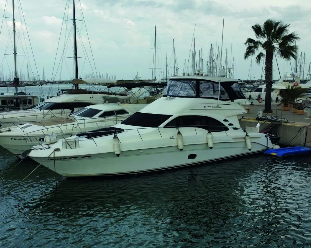 BoatPhoto.coverAlt