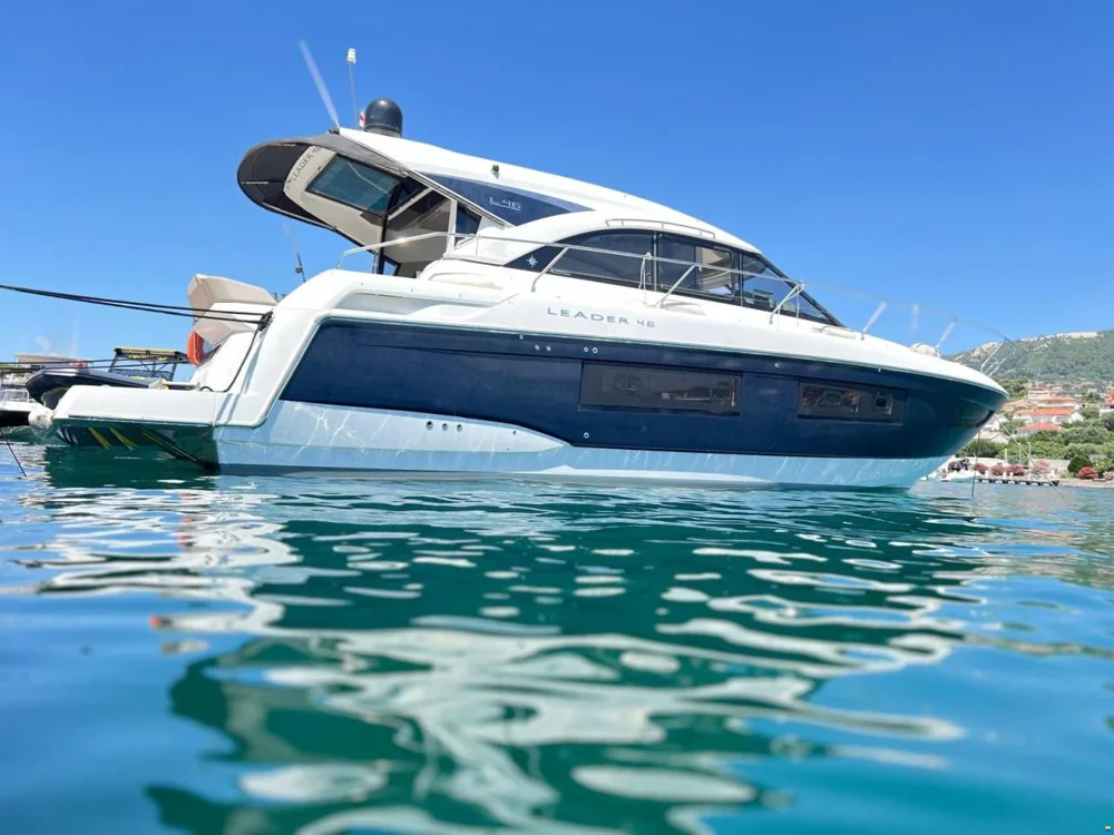 BoatPhoto.coverAlt