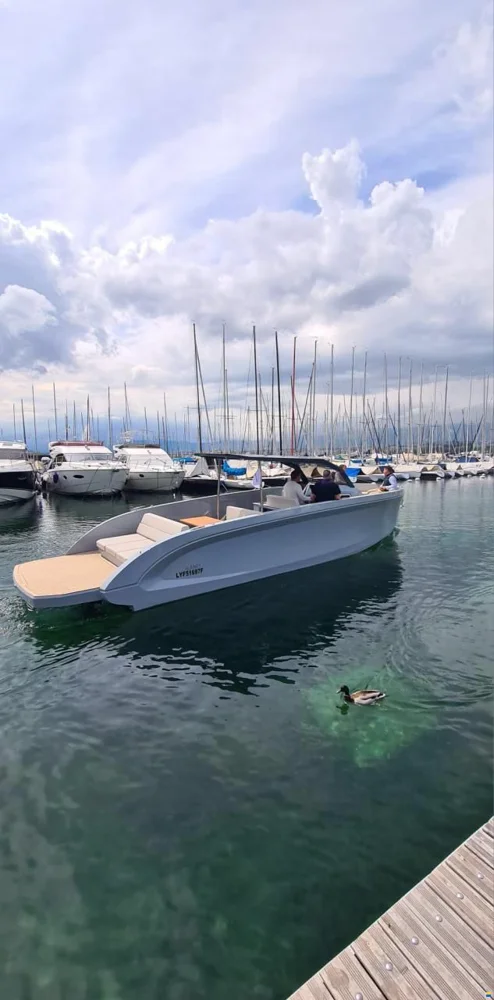 BoatPhoto.coverAlt