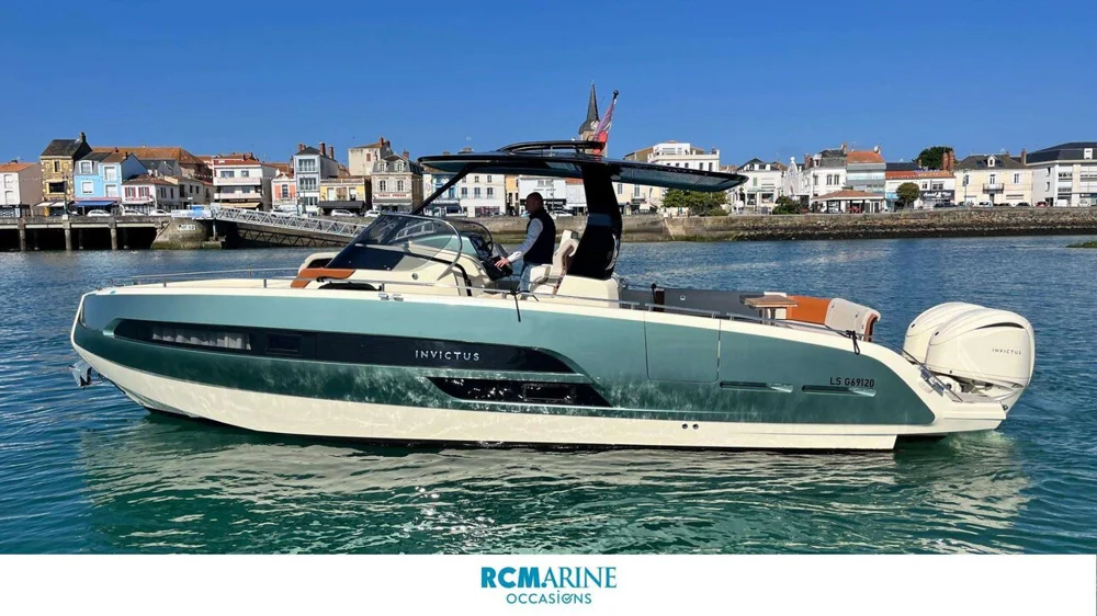 BoatPhoto.coverAlt