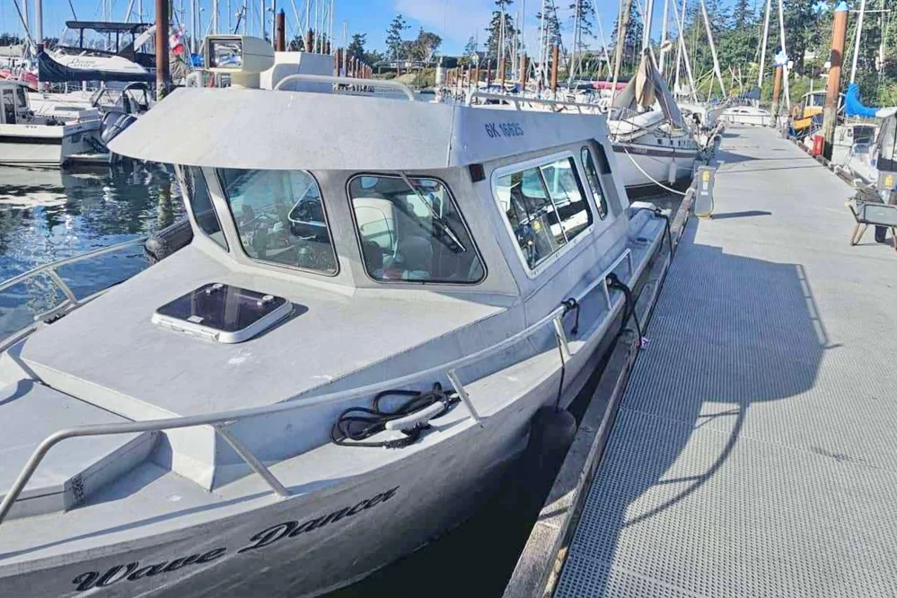 BoatPhoto.alt