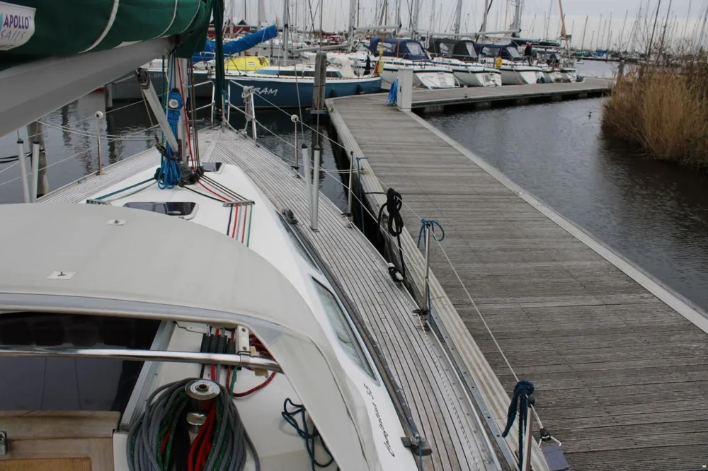 2003 35 for sale in Lelystad, The Netherlands, photo 5 of 5