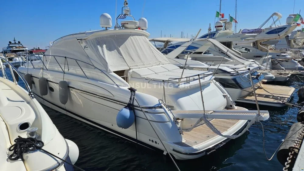 BoatPhoto.coverAlt