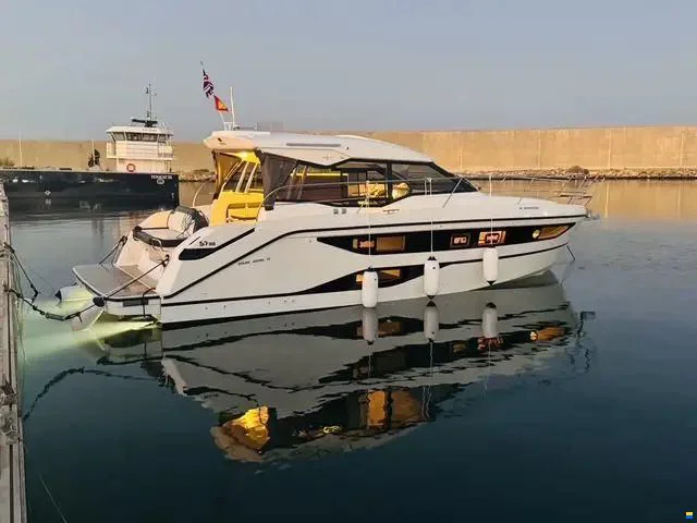 BoatPhoto.coverAlt