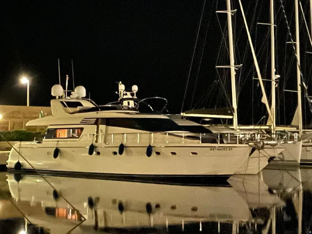 BoatPhoto.coverAlt