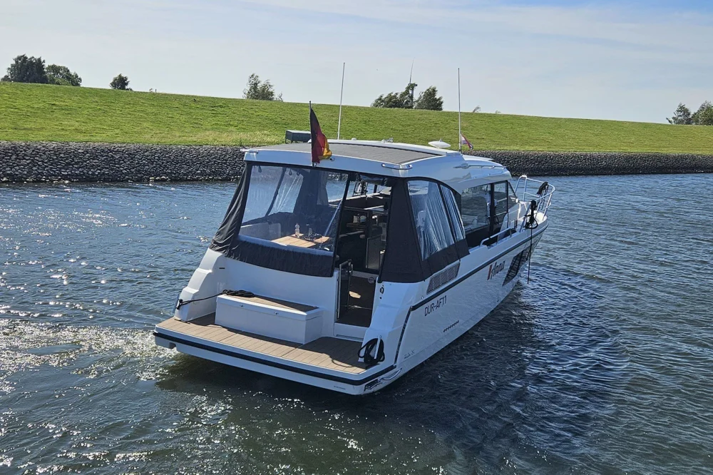 BoatPhoto.alt