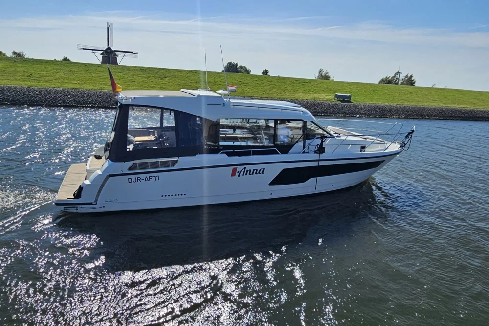 BoatPhoto.alt