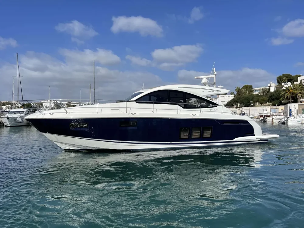 BoatPhoto.coverAlt