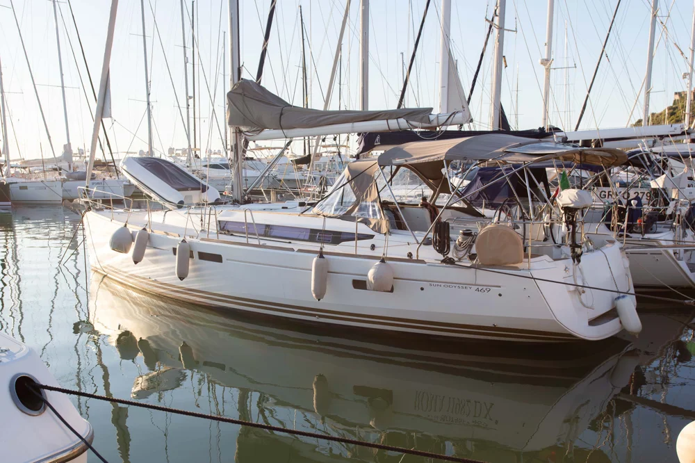 BoatPhoto.coverAlt