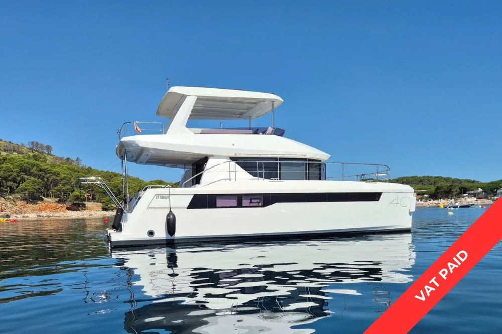 BoatPhoto.coverAlt