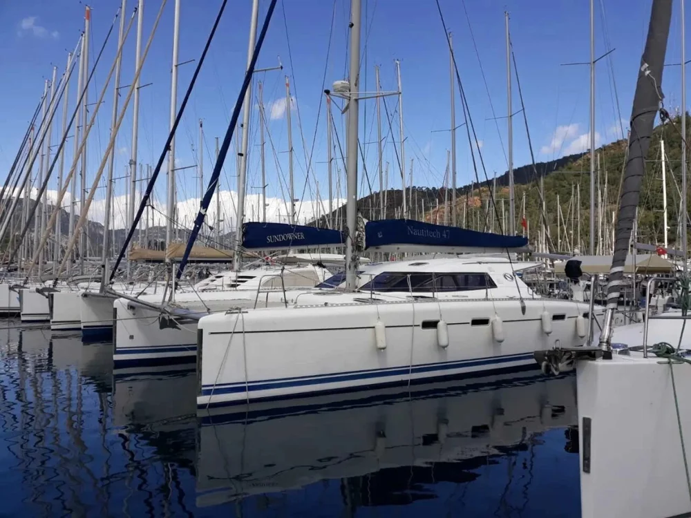 BoatPhoto.coverAlt