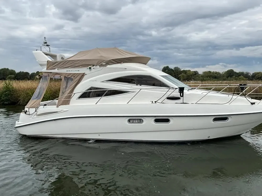 2007 SEALINE F34 for sale in Windsor, United Kingdom, photo 1 of 5