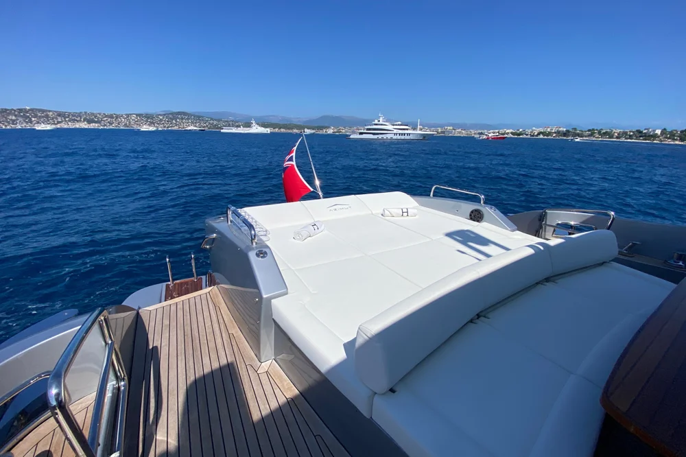 BoatPhoto.alt