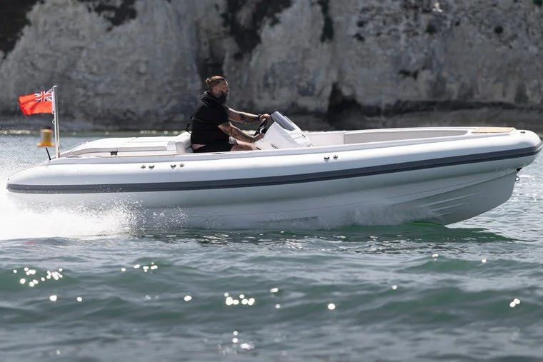 BoatPhoto.coverAlt