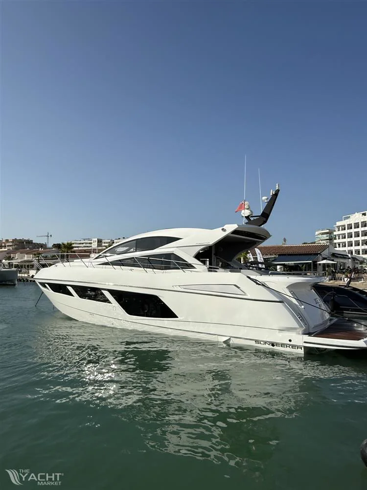 BoatPhoto.coverAlt