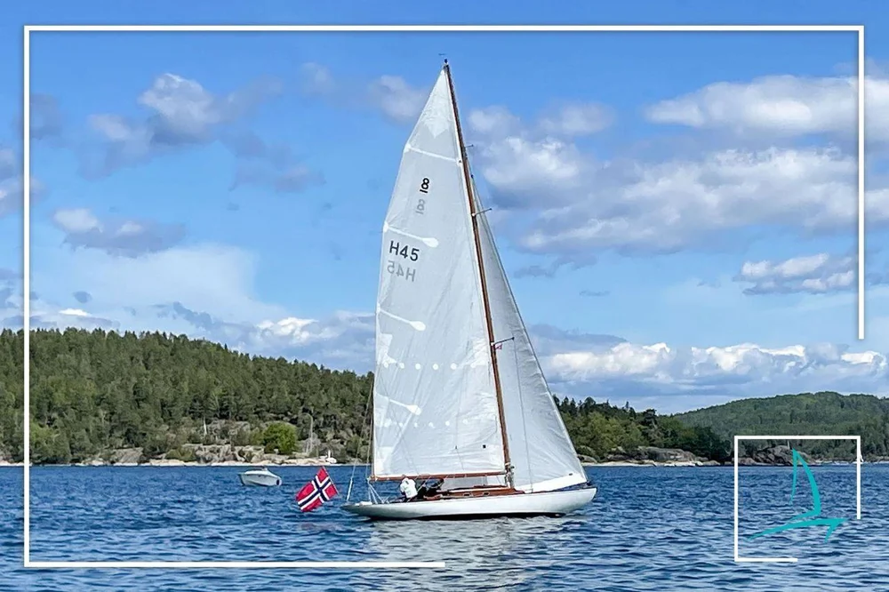 BoatPhoto.coverAlt