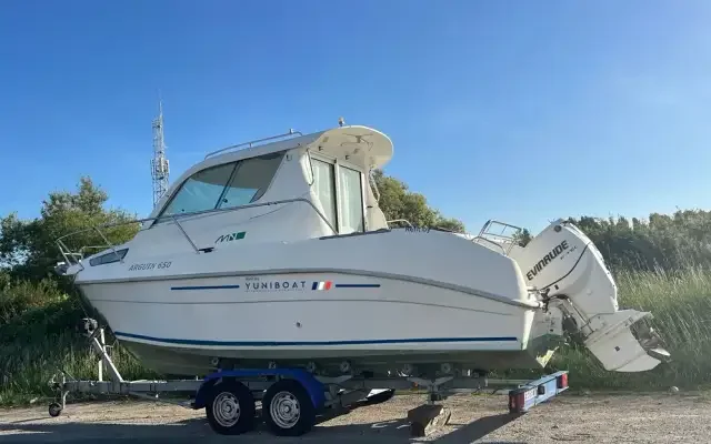 BoatPhoto.alt