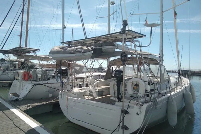 BoatPhoto.alt