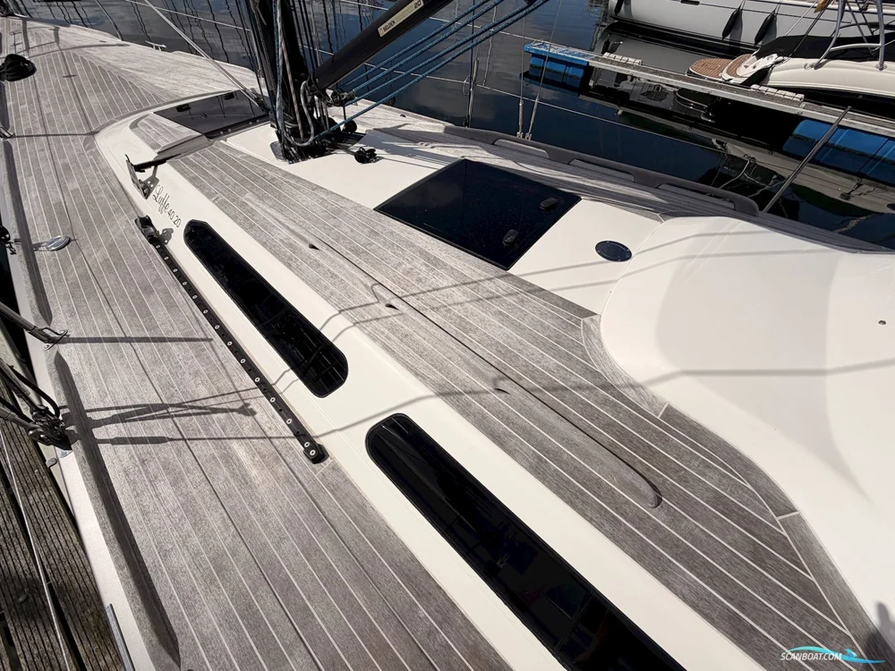 BoatPhoto.alt