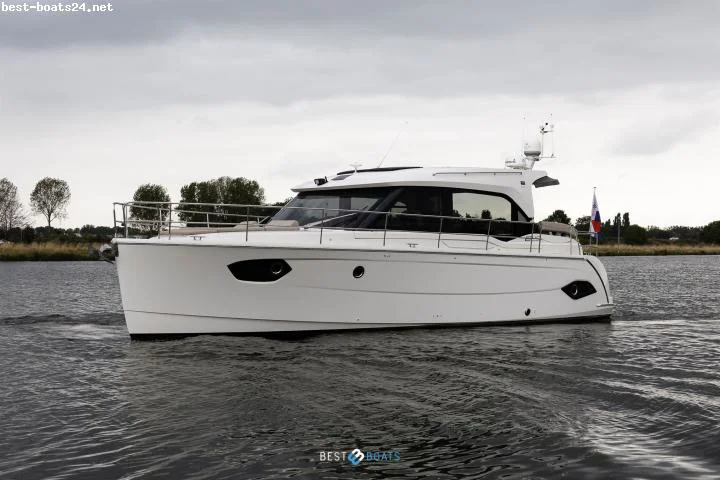 BoatPhoto.alt