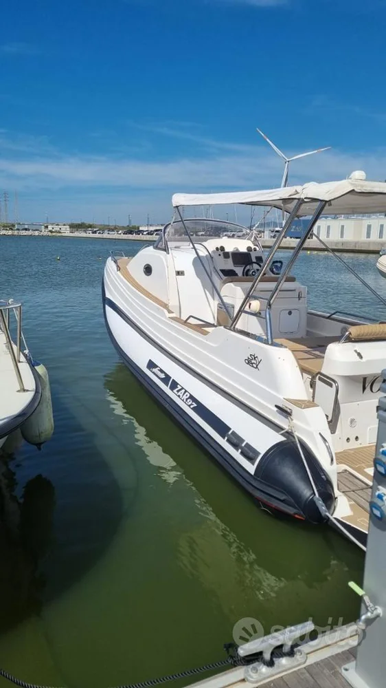 BoatPhoto.coverAlt