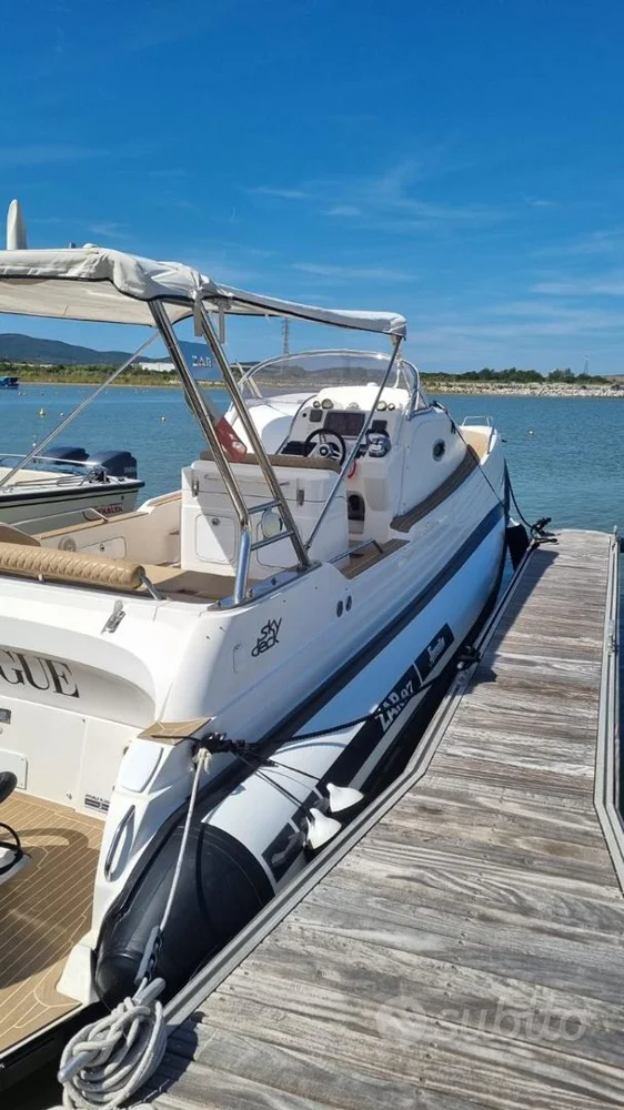 BoatPhoto.alt