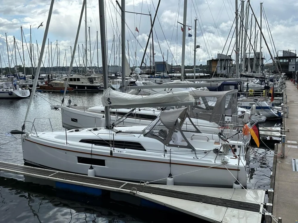 BoatPhoto.coverAlt