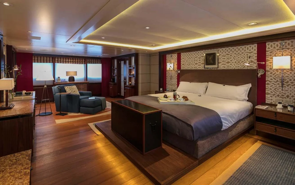 1995 Feadship PEGASUS for sale in Athens, Greece, photo 3 of 5