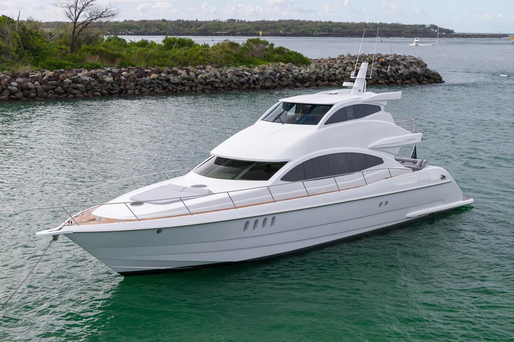 BoatPhoto.coverAlt