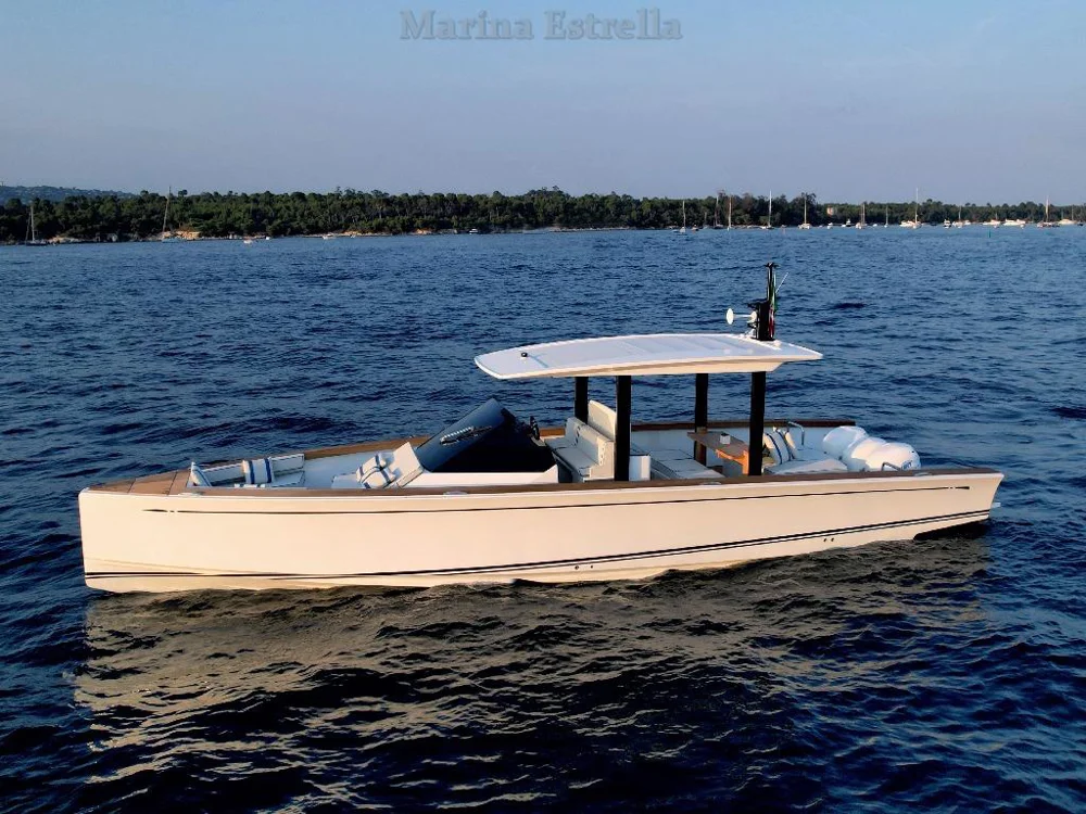 BoatPhoto.coverAlt