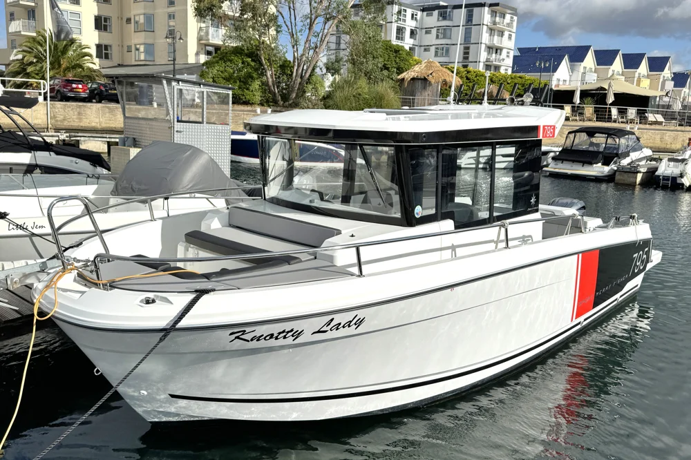 BoatPhoto.alt