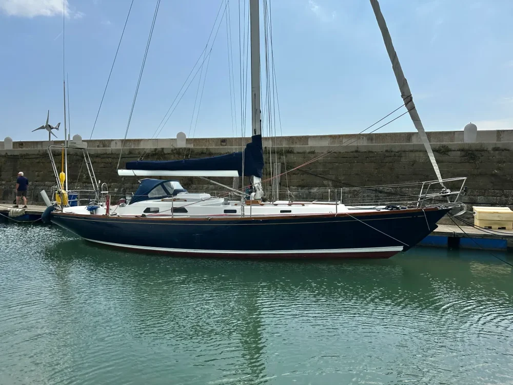 BoatPhoto.coverAlt