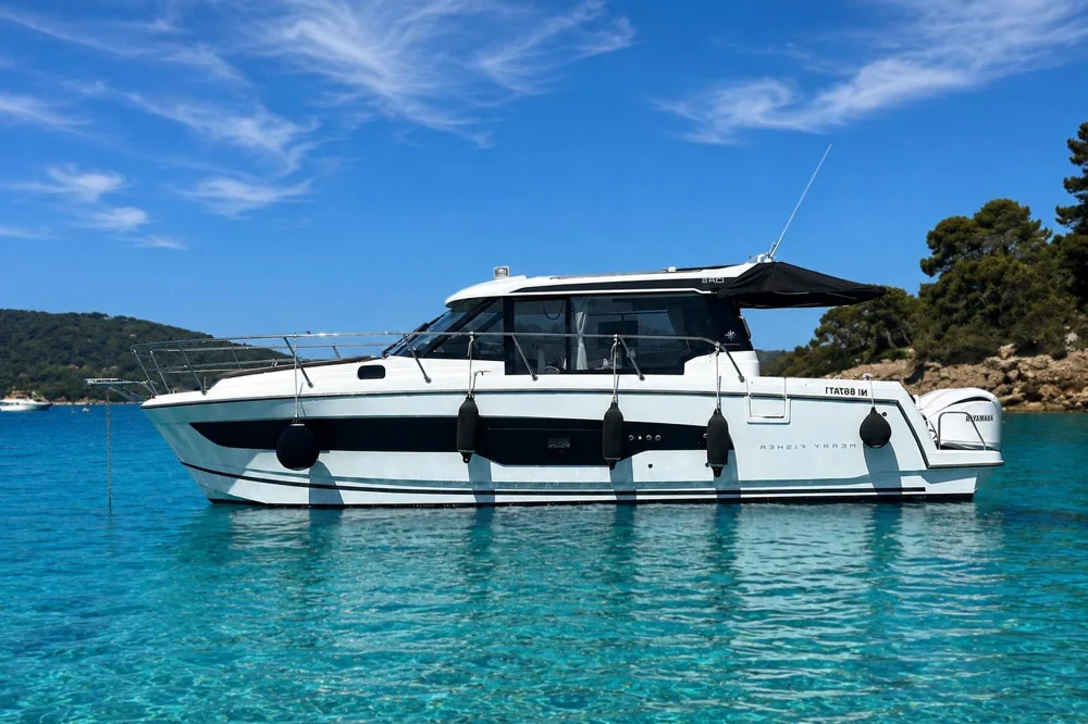 BoatPhoto.coverAlt