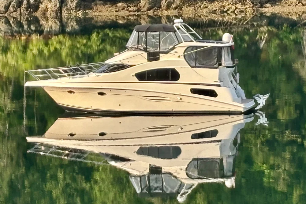 BoatPhoto.coverAlt