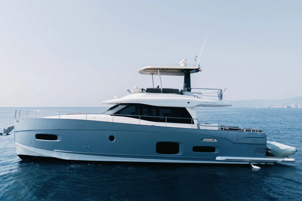 BoatPhoto.coverAlt