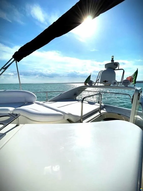 BoatPhoto.alt
