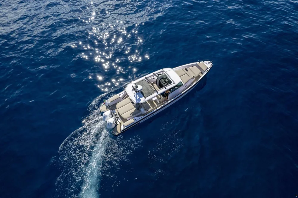 BoatPhoto.coverAlt