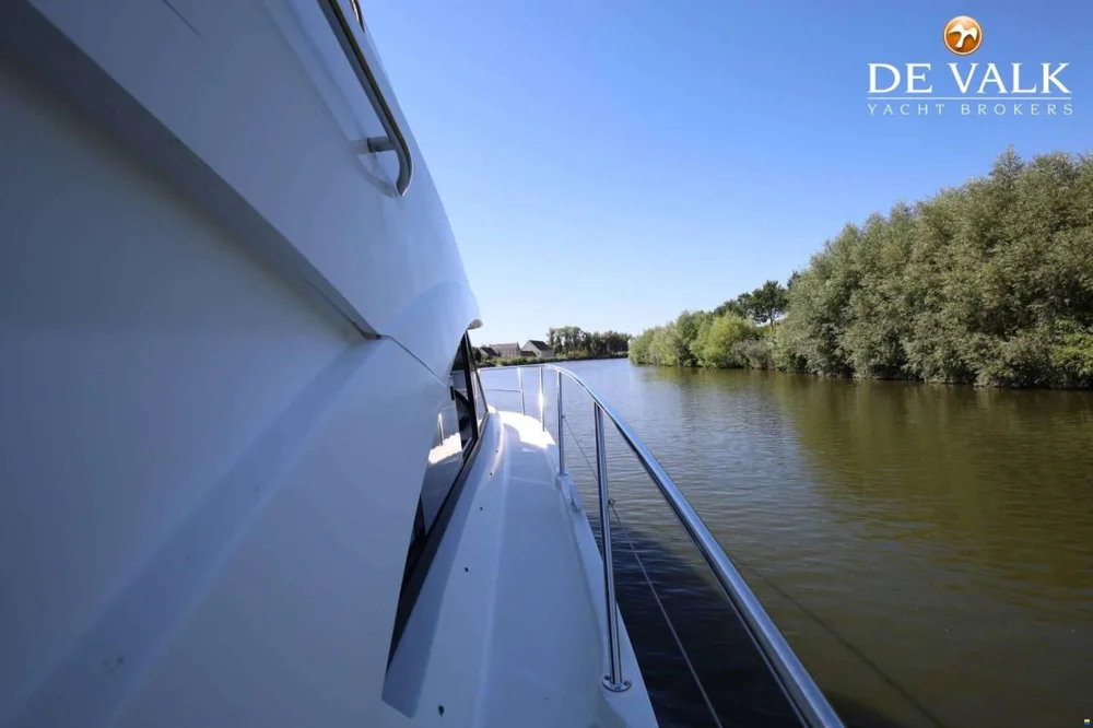 BoatPhoto.coverAlt