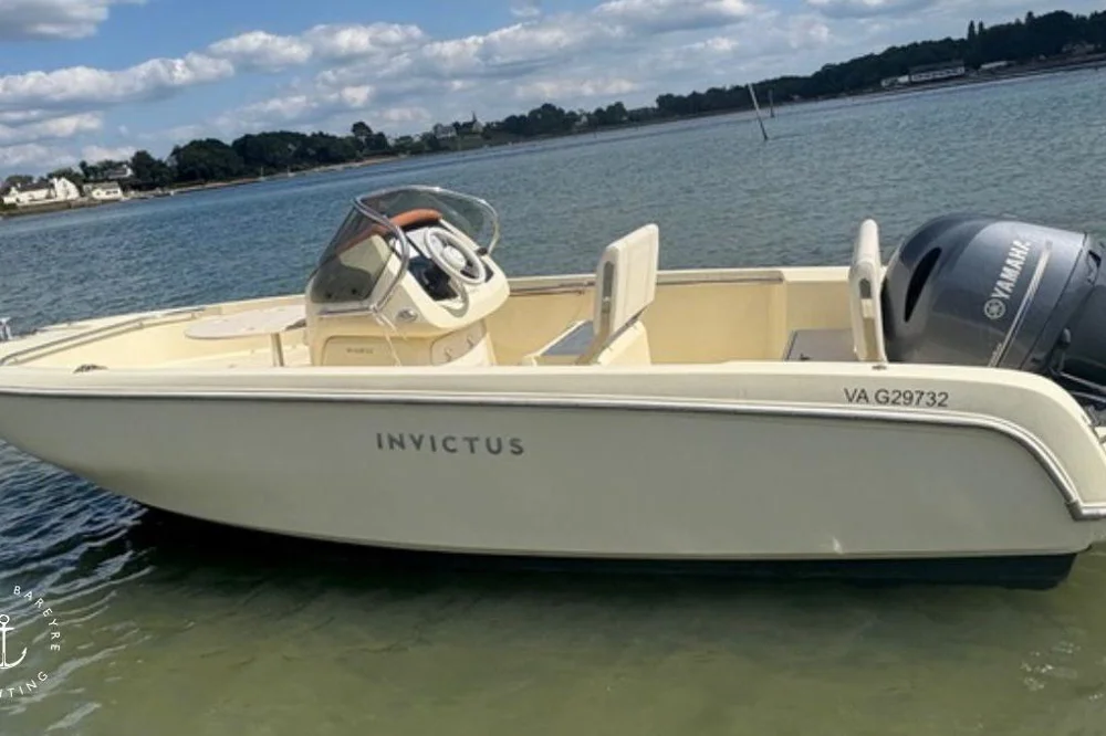 BoatPhoto.coverAlt