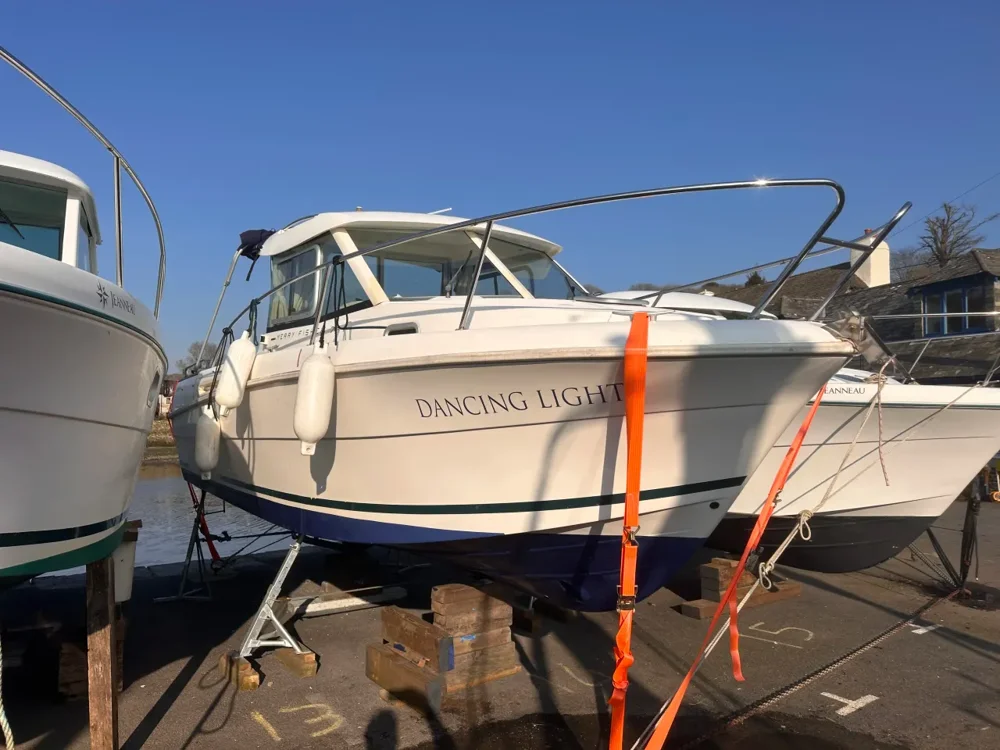 BoatPhoto.coverAlt