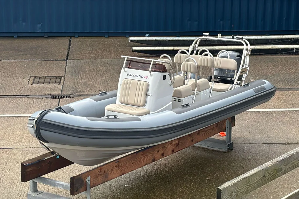 BoatPhoto.alt