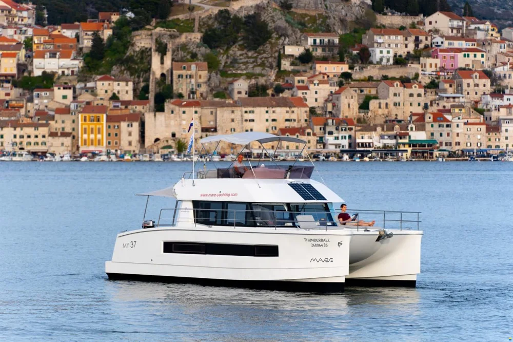BoatPhoto.coverAlt