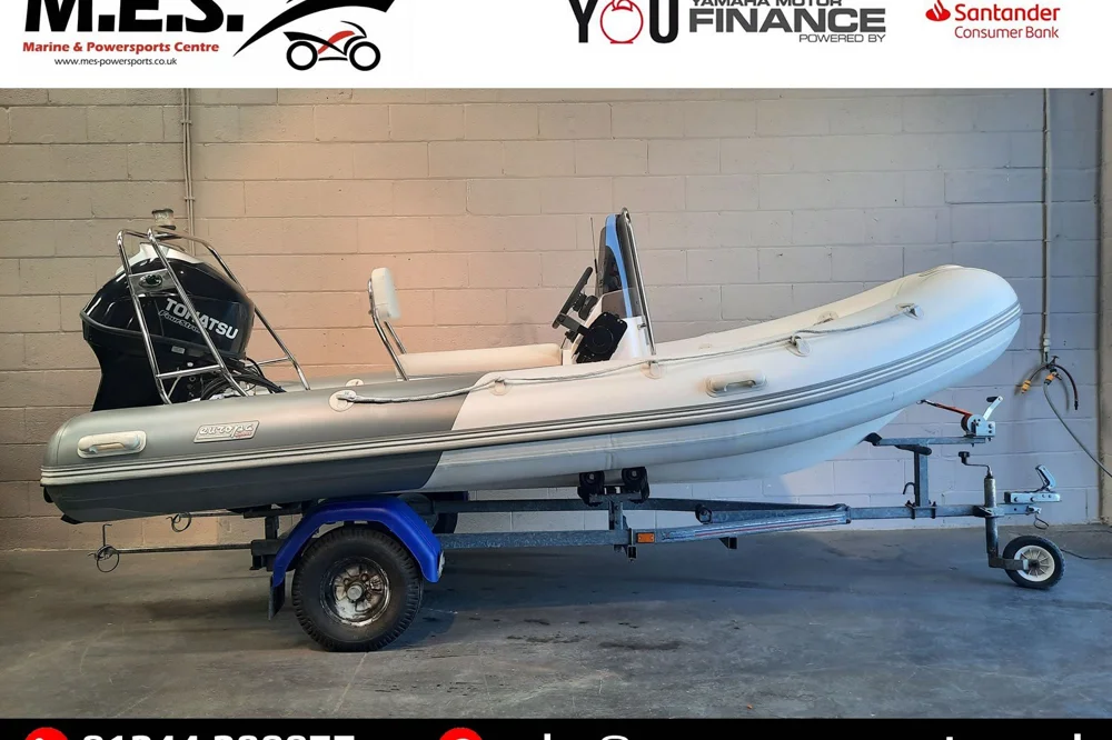 BoatPhoto.coverAlt