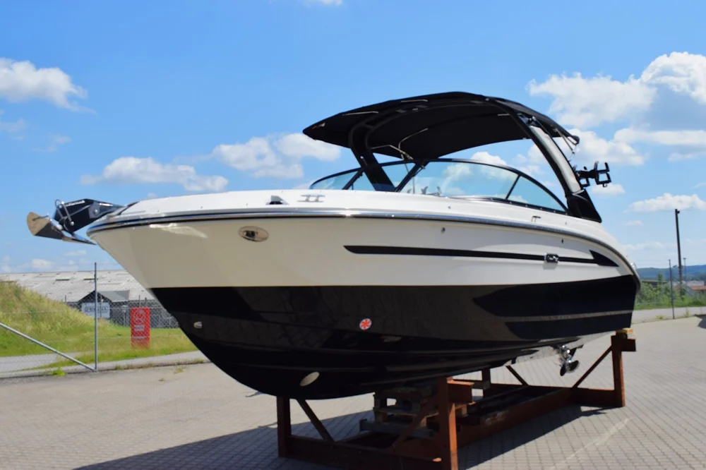 BoatPhoto.coverAlt