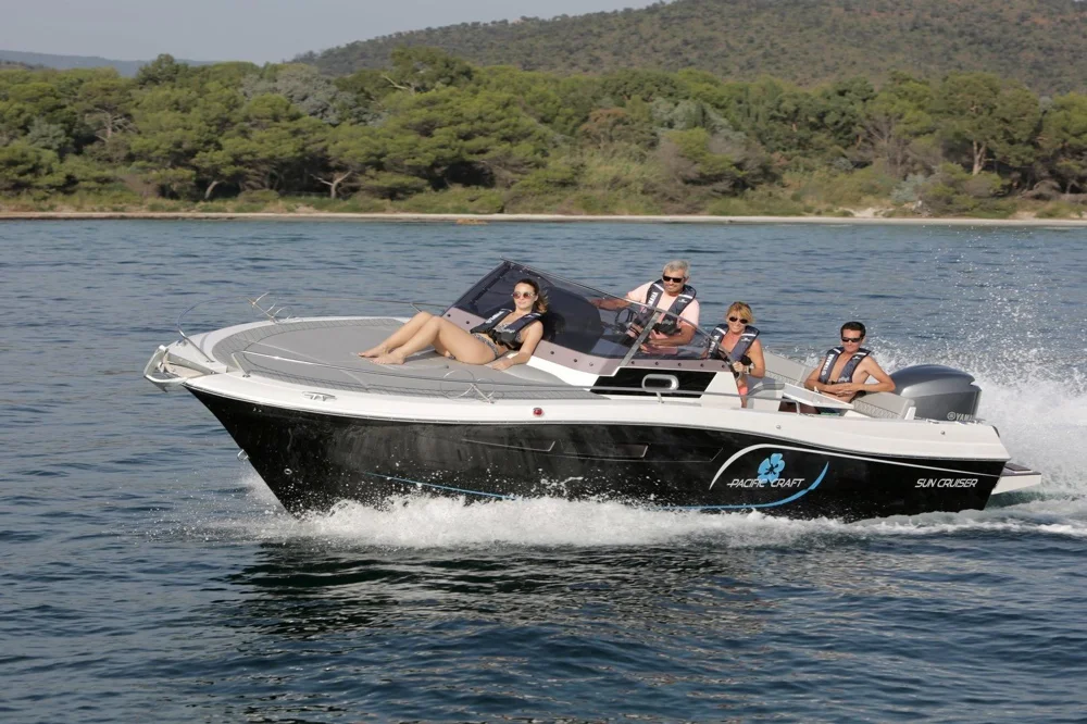 BoatPhoto.coverAlt