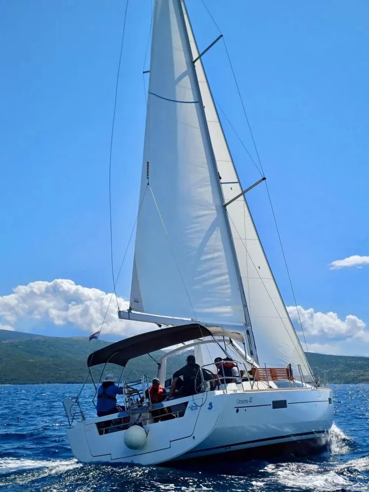 2014 BENETEAU Oceanis 41.1 for sale in Punat, Croatia, photo 4 of 5